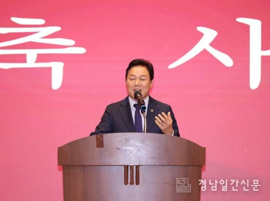 “예술로 하나되는 경남” 박완수 경남도지사, 경남예술인의 밤 참석해 지역예술인 격려