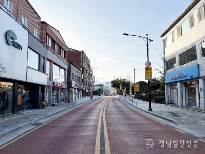 함양읍 시가지, 보행자 중심 ‘전주 없는 거리’로 변신… 지중화 사업 완료