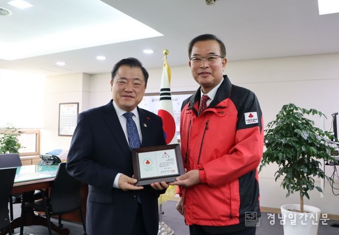 박명균 경상남도 행정부지사 ‘나눔리더’ 가입
