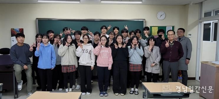 산청우정학사, 2025년 대입 역대 최고 성과 달성