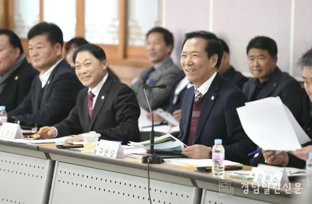 구인모 거창군수, 12개 읍면민과 격 없는 ‘소통 행보’