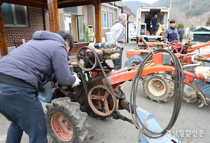9월까지 121개 마을 찾아가는 농기계 수리·교육