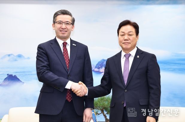 박완수 경남도지사, 주한 우즈베키스탄 대사와 협력 방안 논의