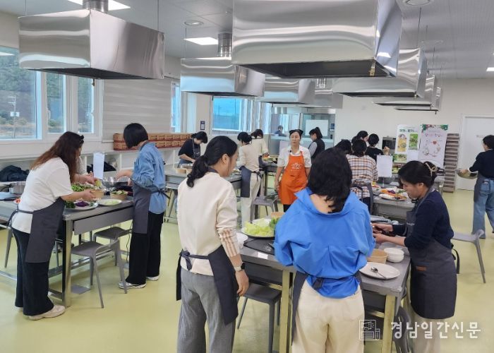 거제로컬 누리센터, 로컬푸드 체험 프로그램 시민 관심 뜨거워
