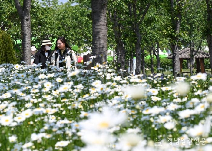 거창에 ON 봄 축제, 15일 거창창포원에서 개막