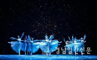 발레 ‘춘향’ 공연 사진