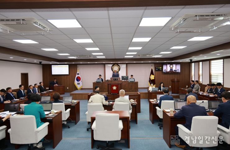 제290회 합천군의회 제1차정례회 제2차본회의