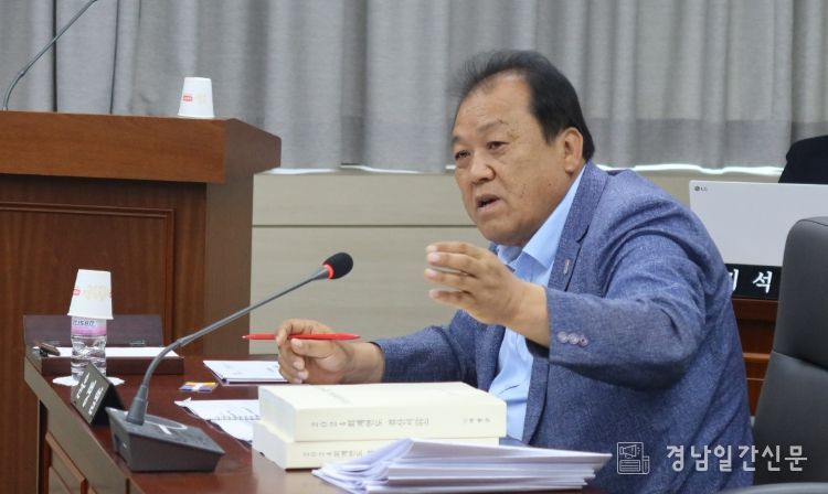 의령군의회 윤병열 군의원