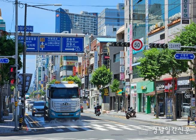 거제시, 폭염대비‘살수차’집중 운영