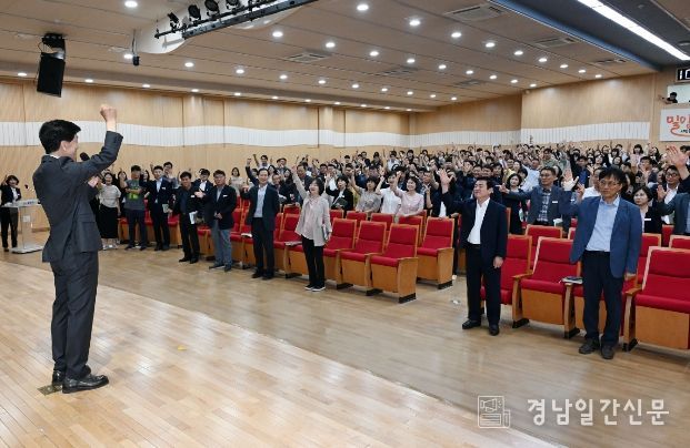 선샤인 밀양 테마파크 여름 풍덩 물놀이장 포스터