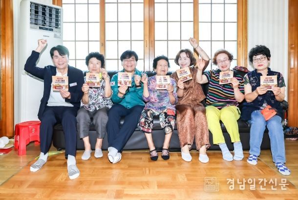 함안부군수, 폭염경보 발효 속 무더위쉼터 점검…취약계층 보호에 총력