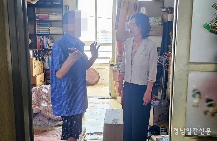 창원특례시, 폭염 취약계층 방문해 안부 확인-사회복자과