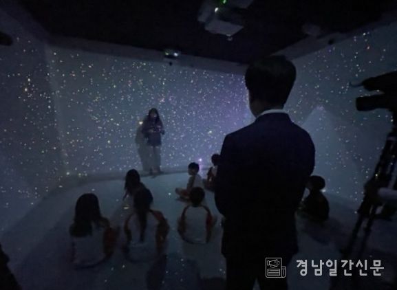 사천시어린이도서관, 도내 최초 XR 실감형 프로그램 시연 성료