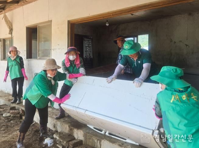 창녕군새마을회, 신안면 일대 수해 현장 복구 활동 모습