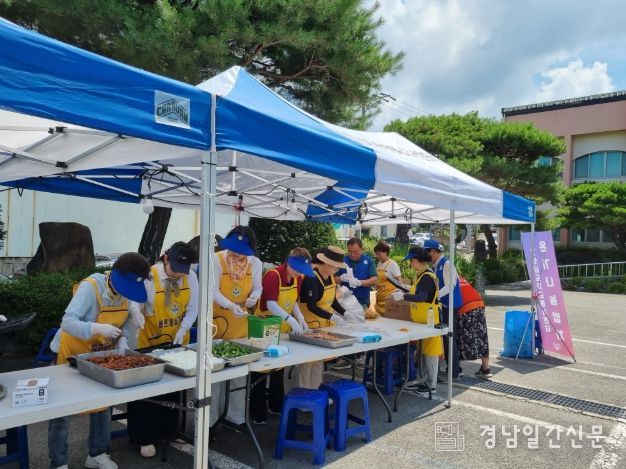 바르게살기운동 거창군협의회, 산청 수해현장에서 밥차 봉사활동 펼쳐