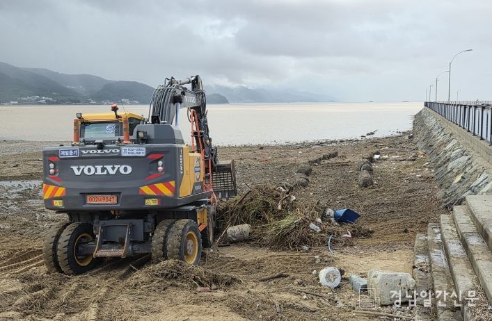 사천시, 해양쓰레기 수거에 총력