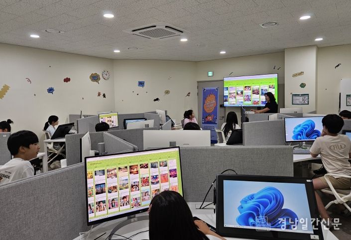 AI 아트앨범 음악 감상 공간