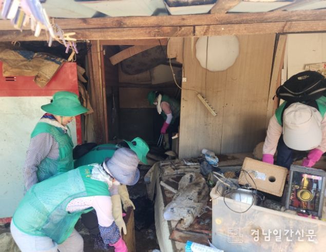 사천시새마을회 산청군 수해 지역 복구활동