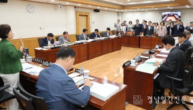 4차례 행정사무감사