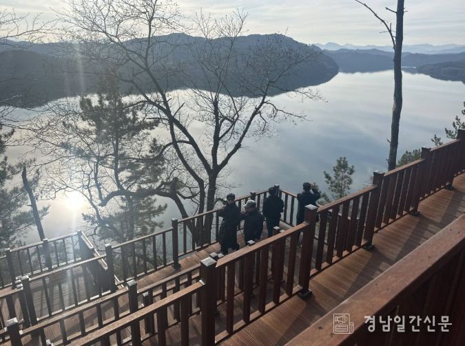 진양호 노을전망 명품 관광 숲길