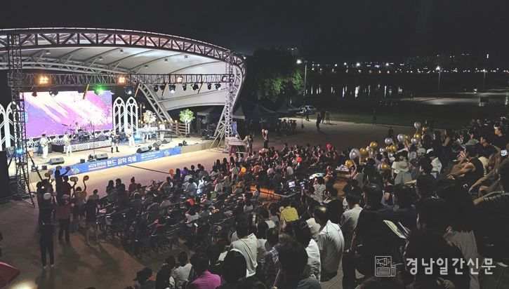 진주시 ‘한여름밤, 젊음과 열정 가득한 밴드 축제’ 호응