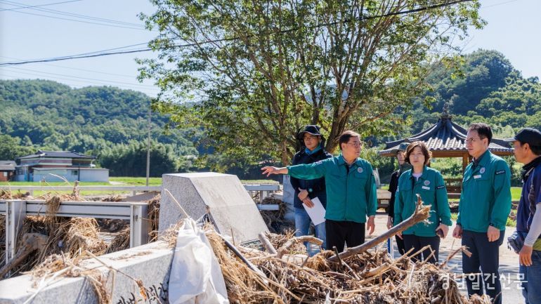 (합천군, 하천 개선복구 2,333억 투입…군민 안전 최우선 )-김윤철 군수 수해피해지역 시찰