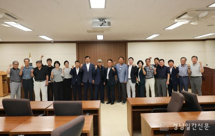 창원시의회 국민의힘 의원단 – 파크골프협회 간담회 개최