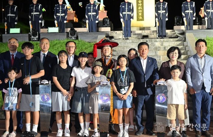 ‘진주 국가유산 야행’ 진주성에서 성황리 개막