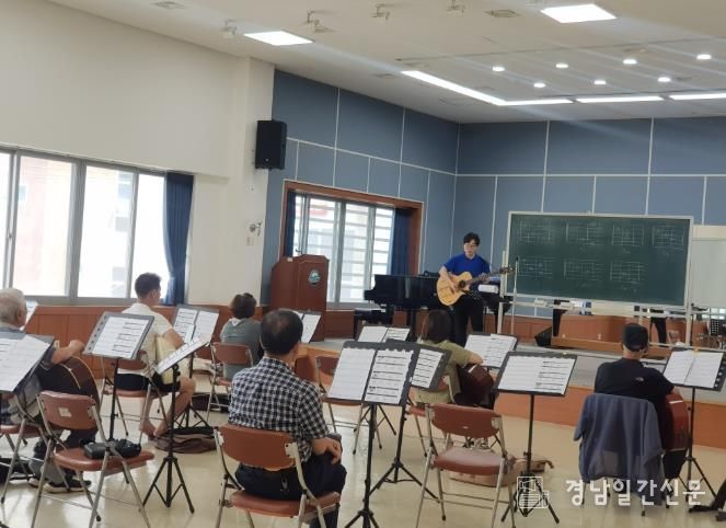 통기타 수업 사진.