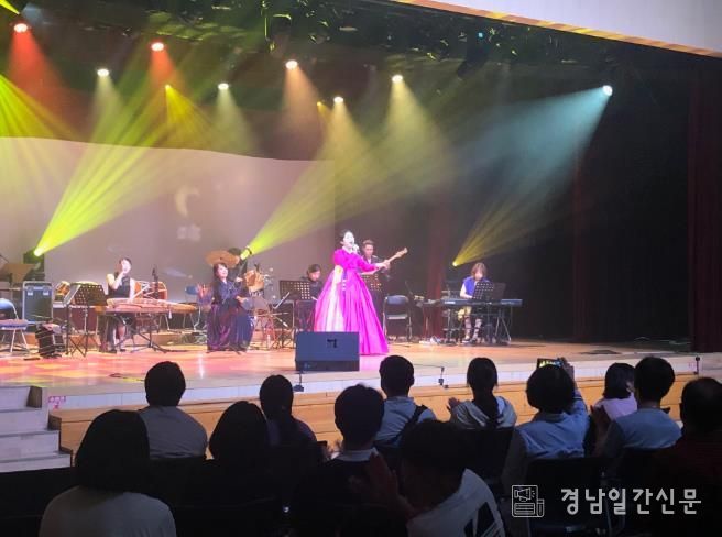 합천군 월드뮤직밴드‘국악, 월드뮤직을 만나다’공연 성료