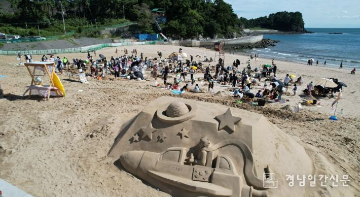 ‘모래, 가족을 그리다’ 개최