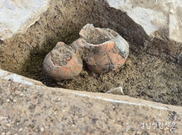 세계유산 함안 말이산고분군에서 지역주민과 함께하는 발굴조사 현장공개회 열려