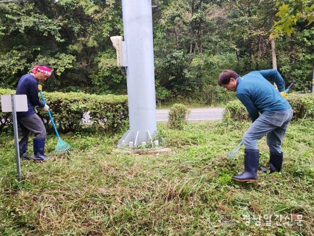 고성군 바르게살기운동 하이면위원회 환경정화활동