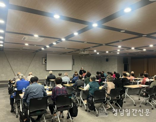 합천군,'2025년 하반기 찾아가는 어르신 소비자 교육'실시