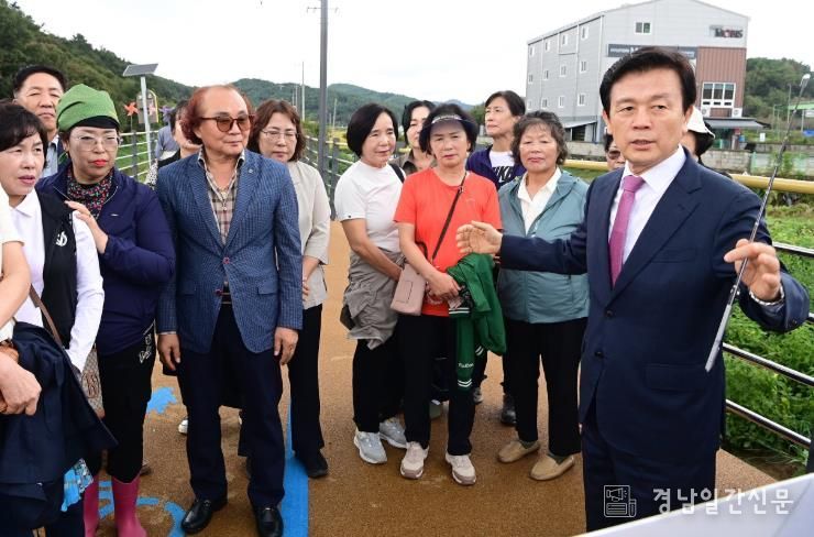 조규일 진주시장, ‘나불천 국가생태문화탐방로’ 현장점검