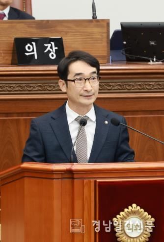 창원시의회 문순규 의원, 봉암연립주택·합성동지하상가 대책 제안