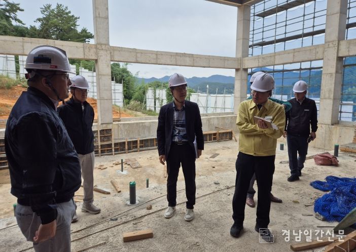 고성군, 지역경제 활성화 및 건설산업 상생을 위한 현장 방문