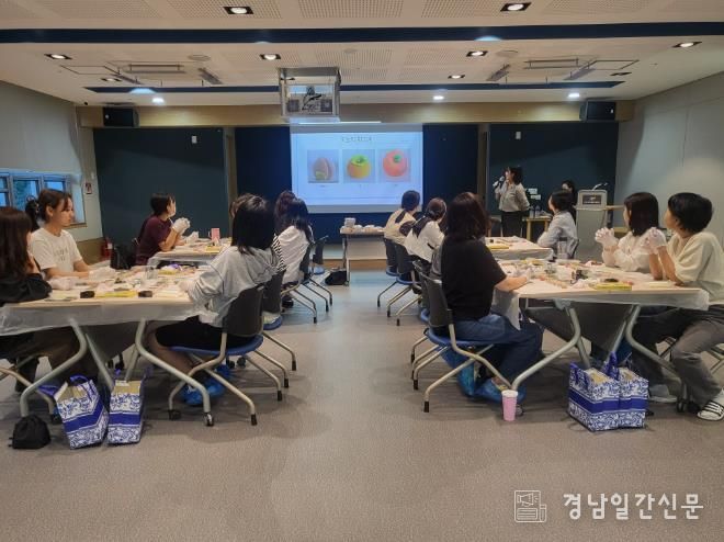 거제시육아종합지원센터, 보육교직원 힐링 프로그램 실시