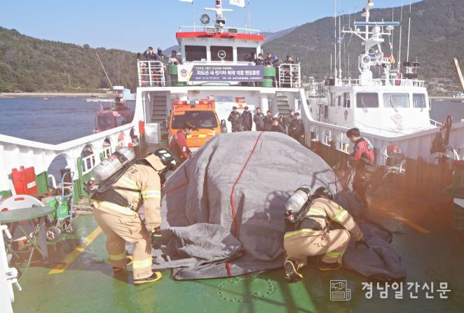 실제 전기차 바데리셀 화재 연출, 전용장비 동원 화재진압 훈련