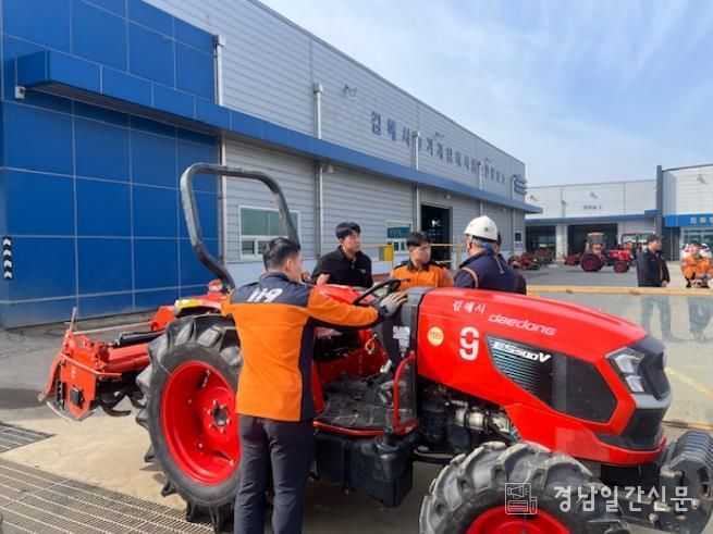 김해시, 소방대원 농기계 사고 대응교육 실시 현장출동대원 역량 강화 골든타임 확보
