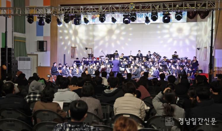 신안윈드오케스트라, 제19회 정기연주회 개최