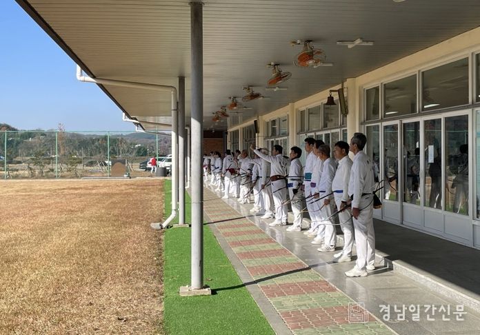 ‘제489회 서부경남 5개 시·군 9개 정 궁도대회’개최
