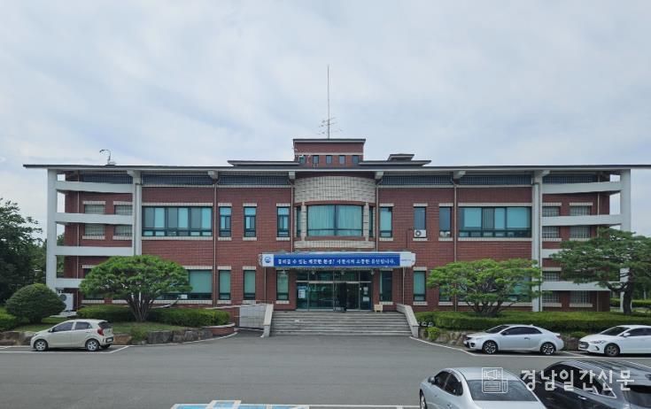 사천시, 일반수도사업 운영·관리 실태점검 ‘6년 연속 A등급 선정'-상하수도사업소 전경