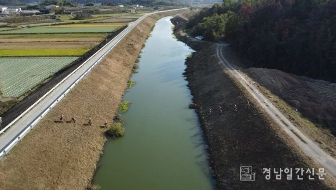 창녕천 하천제방 정비 전경