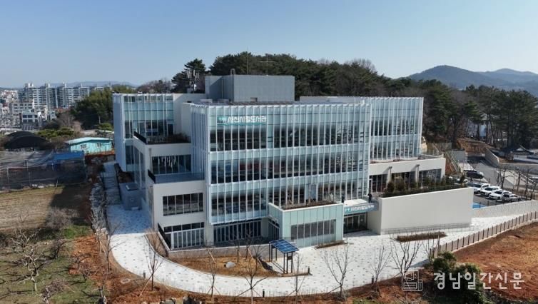 사천시립도서관