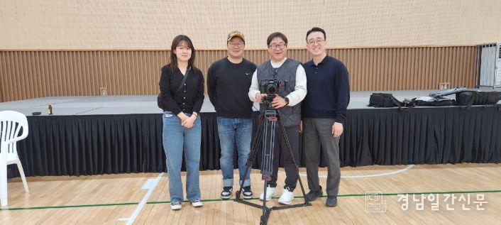 경남 사천에서 어르신 장수사진 촬영 봉사활동