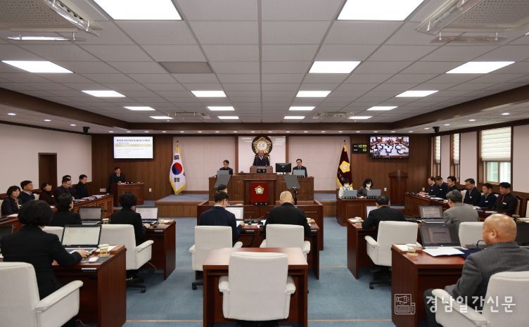제296회 합천군의회 임시회 종료
