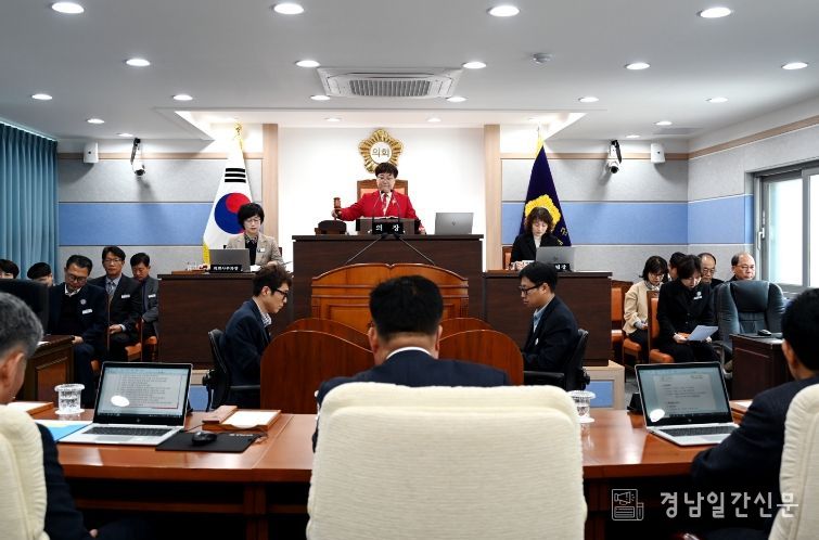 남해군의회 제291회 임시회 제2차 본회의 전경